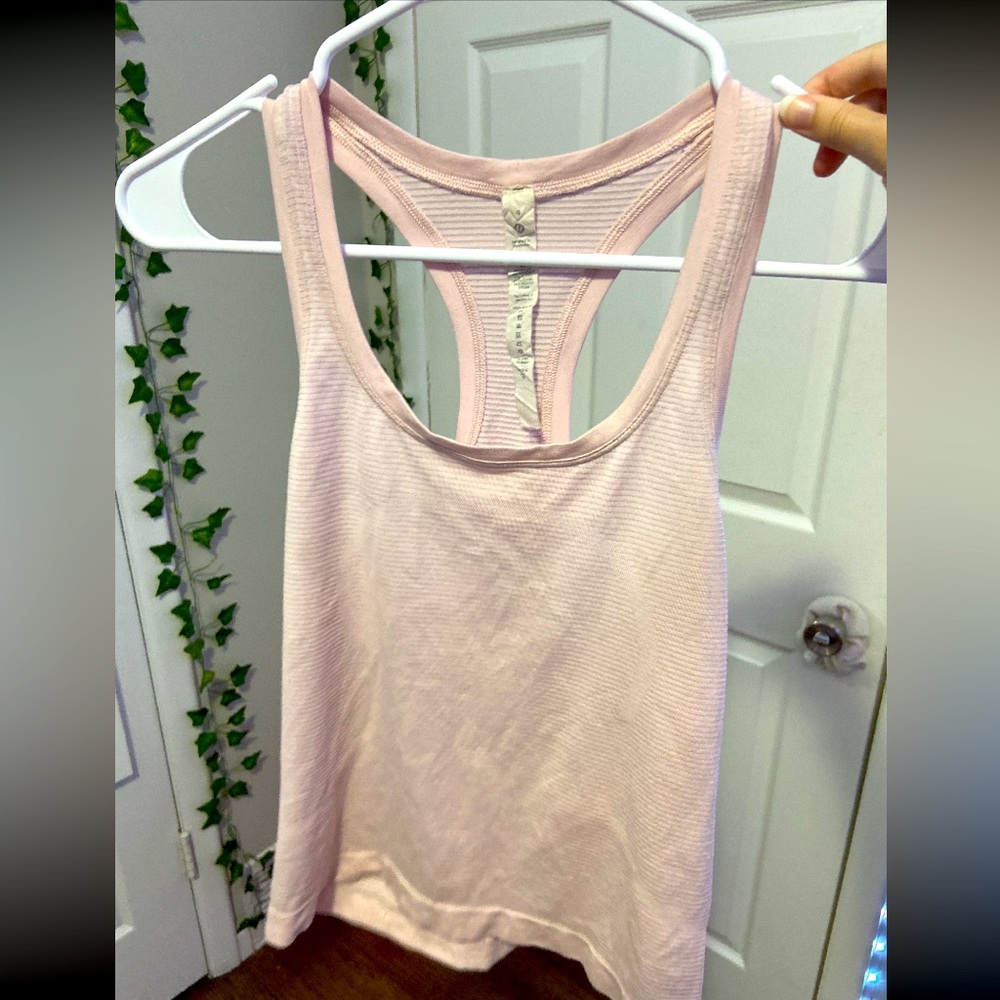 strawberry milkshake lululemon tank top race length size 4